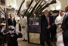 السفير الإسرائيلي بالإمارات يزور معرض "الهولوكوست" في دبي