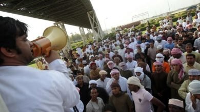 العمانيون يتظاهرون ضد الفساد لليوم الرابع