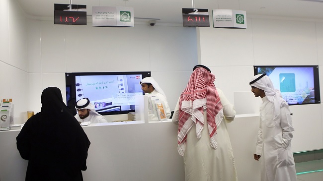 شكاوى من مشاريع تنموية تتجاهل تشغيل أبناء البلاد