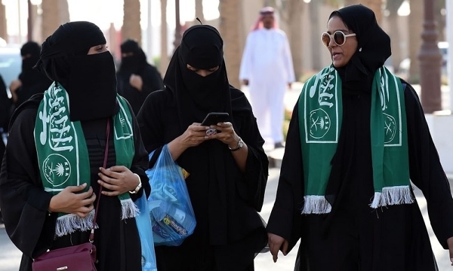 السعودية تسمح للمرأة السعودية بالعيش وحدها