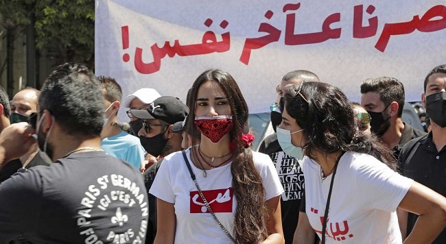 لبنان على بعد أيام من انفجار اجتماعي
