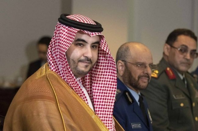 أمير سعودي يلتقي مسؤولين أمريكيين