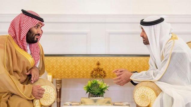 السعودية والإمارات تتوصلان إلى حل وسط في أزمة انتاج النفط