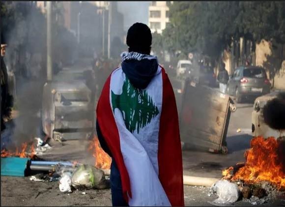 نواب لبنانيون متهمون بالتستر على تحرك المحاكمة بشأن تفجير بيروت