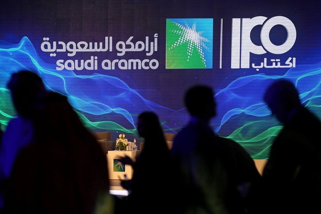 أرباح أرامكو تقفز بنحو 300 بالمئة مع تعافي الطلب على النفط