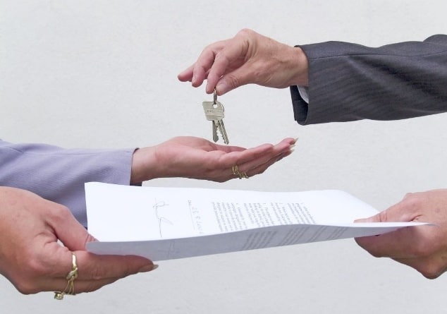 نحو نصف نفقات سكان الإمارات تُخصص للإيجارات
