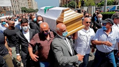 ضحايا انفجار بيروت يقيمون جنازة رمزية لتحقيق العدالة