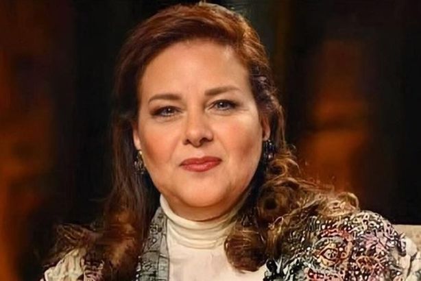 وفاة دلال عبد العزيز