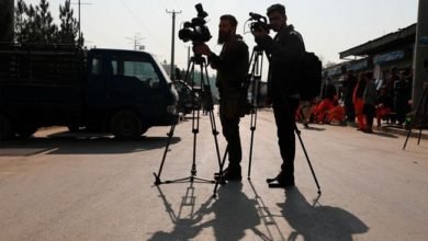 مقاتلو طالبان يقتلون مدير محطة إذاعية ويختطفون صحفيًا