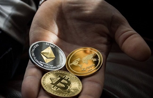 واشنطن تضيق الخناق على سوق العملات المشفرة