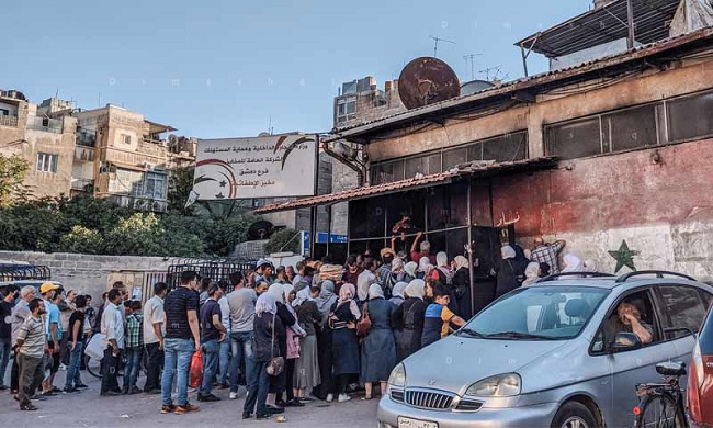 نصف السوريين يشعرون بعدم الأمان في مناطق سيطرة النظام
