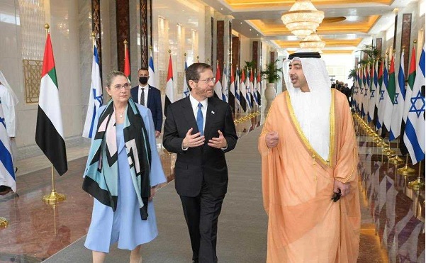 الرئيس الإسرائيلي في الإمارات