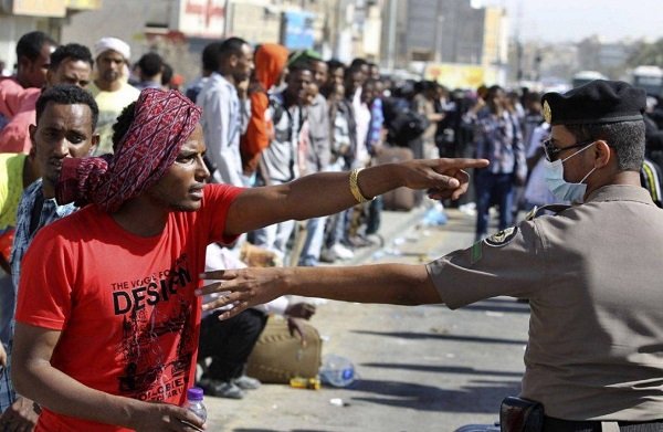العمال في نيوم