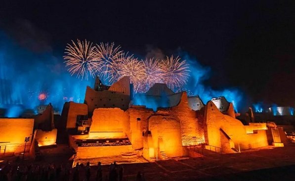 زيارة سياحية في السعودية