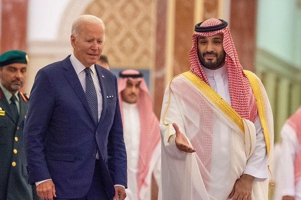 الولايات المتحدة تبيع أسلحة بقيمة 2.2 مليار دولار للإمارات والسعودية