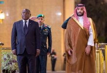 ولي العهد السعودي محمد بن سلمان ورئيس جنوب أفريقيا سيريل رامافوزا