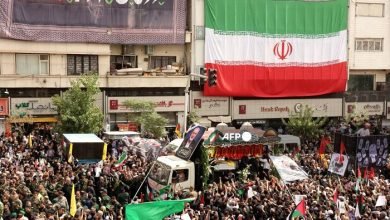إيران تشيع القادة