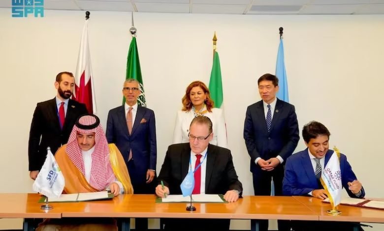 الدعم السعودي القطري لسوريا