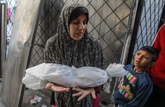 قصف مدفعي استهدفت غزة