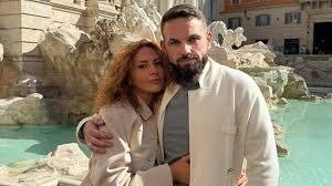 رومان نوفاك (38 عاماً) وزوجته آنا