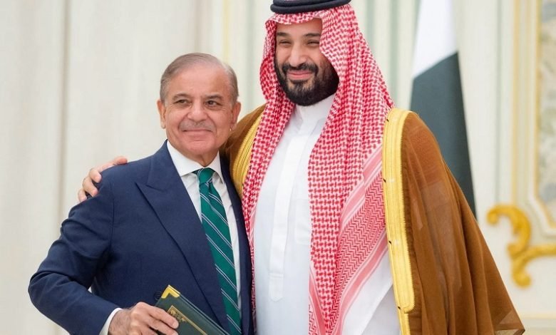 الدفاع المشترك مع باكستان