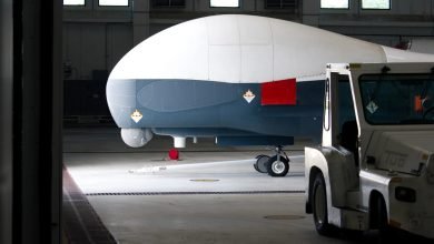 طائرة استطلاع بدون طيار من طراز MQ-4C Triton