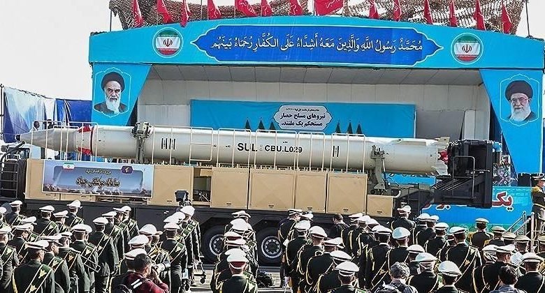 اتفاق ترامب مع طهران يمنح إيران مكاسب عسكرية واقتصادية واعترافًا بنفوذها في مضيق هرمز