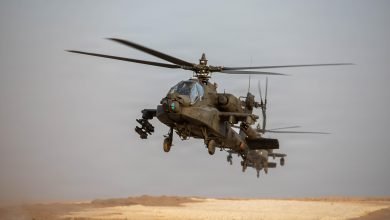 غموض يلاحق سقوط مروحية أباتشي أمريكية قرب مضيق هرمز