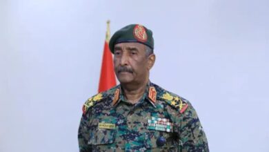 البرهان يشطب بلاغات المشاركين في الحوار السوداني ويمنحهم ضمانات مؤقتة