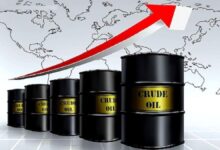 أسعار النفط ترتفع 2% عقب غارات أمريكية على منصات إيرانية في هرمز
