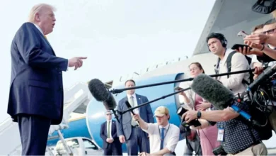 ترمب ينفي المفاوضات مع إيران ويحذر من ضربات محتملة بعد الانتخابات